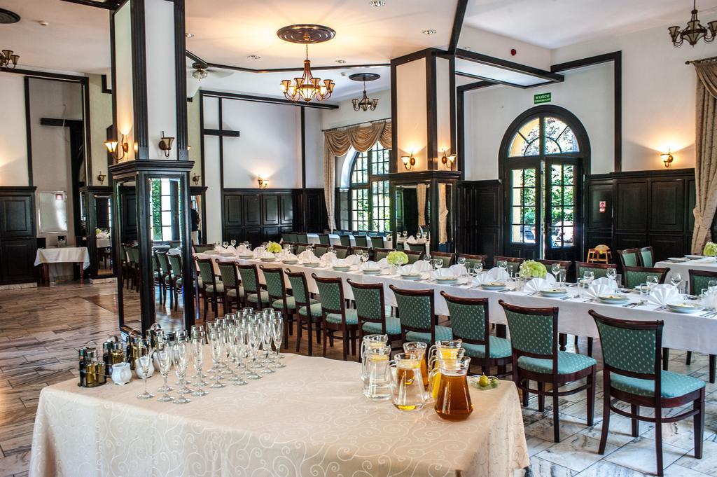 Hotel Maria Стшелин Экстерьер фото
