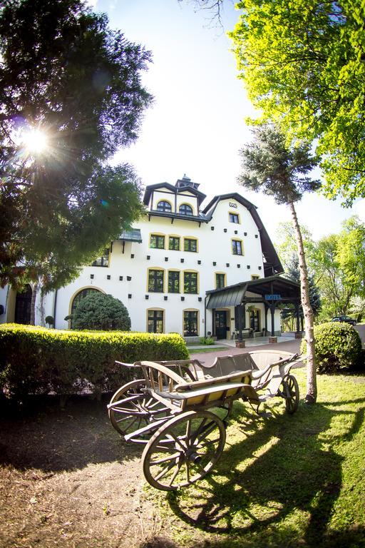Hotel Maria Стшелин Экстерьер фото