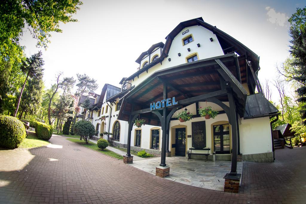 Hotel Maria Стшелин Экстерьер фото